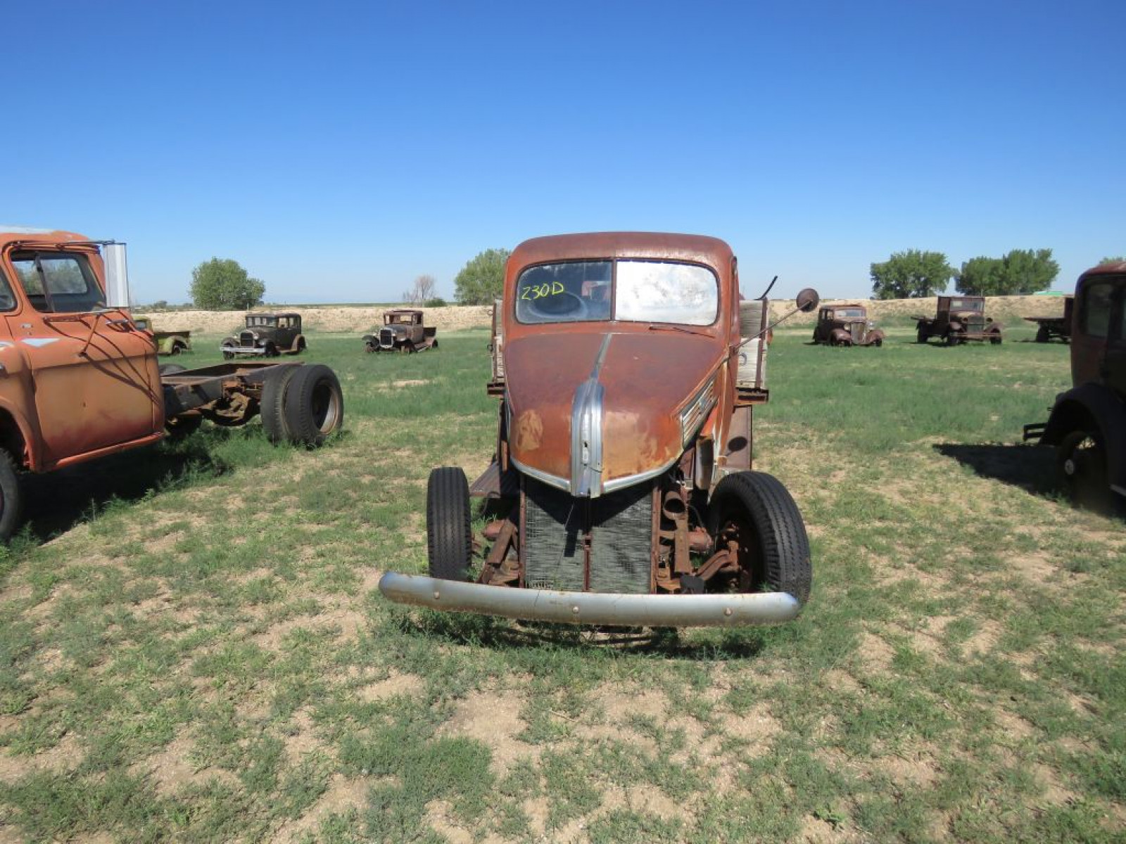 1941 Ford 1 1/2 ton Truck - Image 2