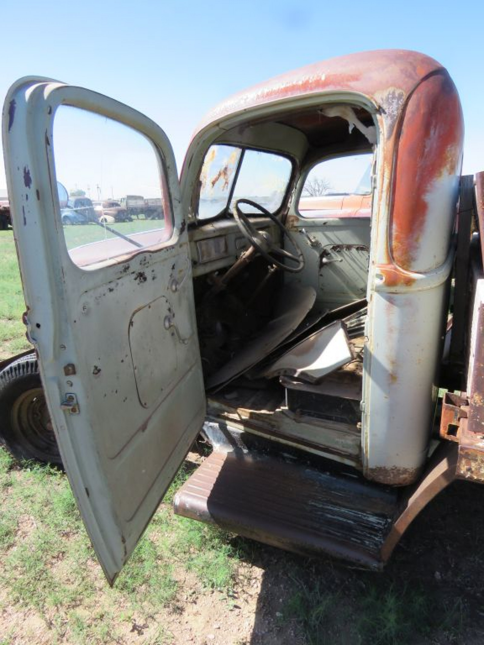 1941 Ford 1 1/2 ton Truck - Image 5