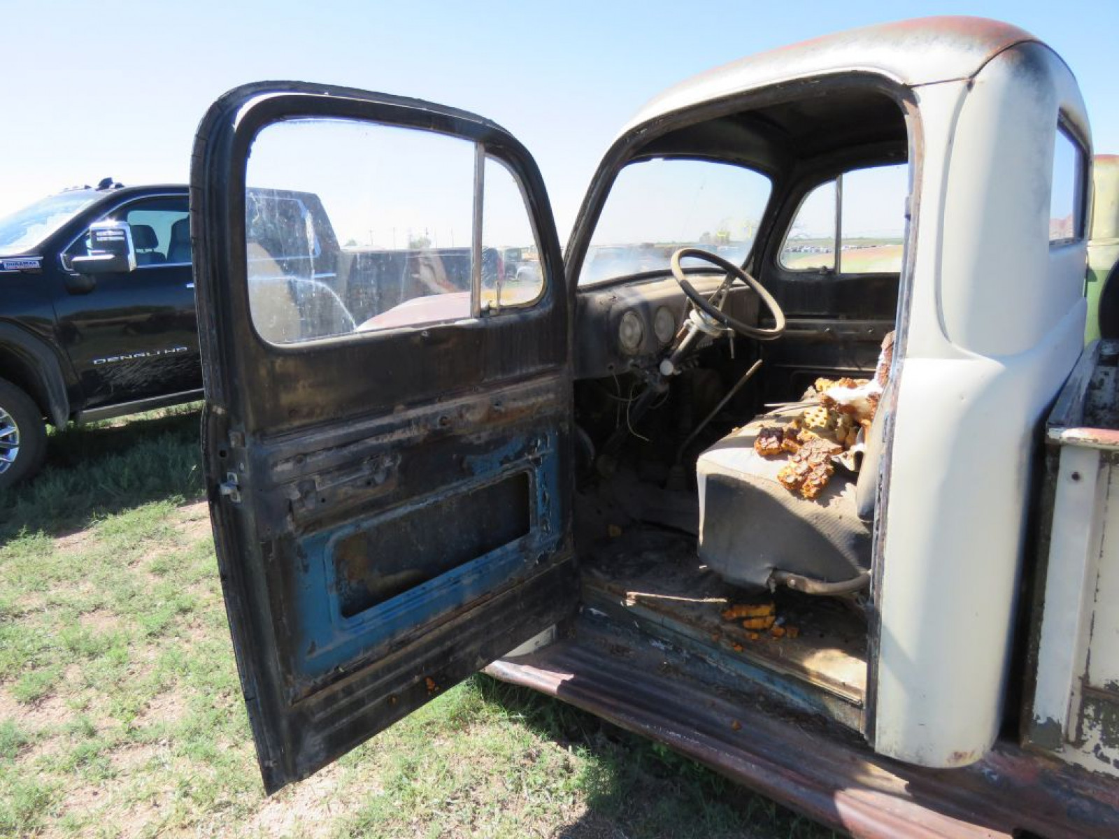 1951 Ford 3/4 Pickup - Image 8