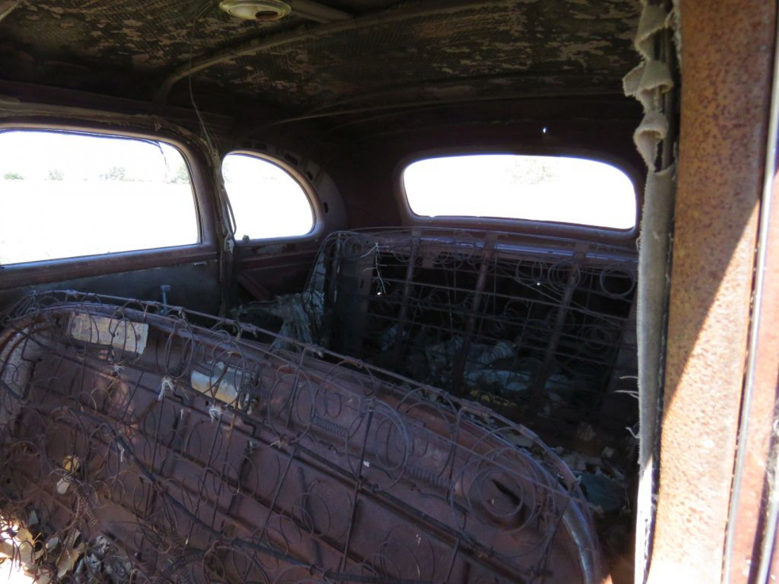 1939 Chevrolet Master Deluxe Sedan - Image 4