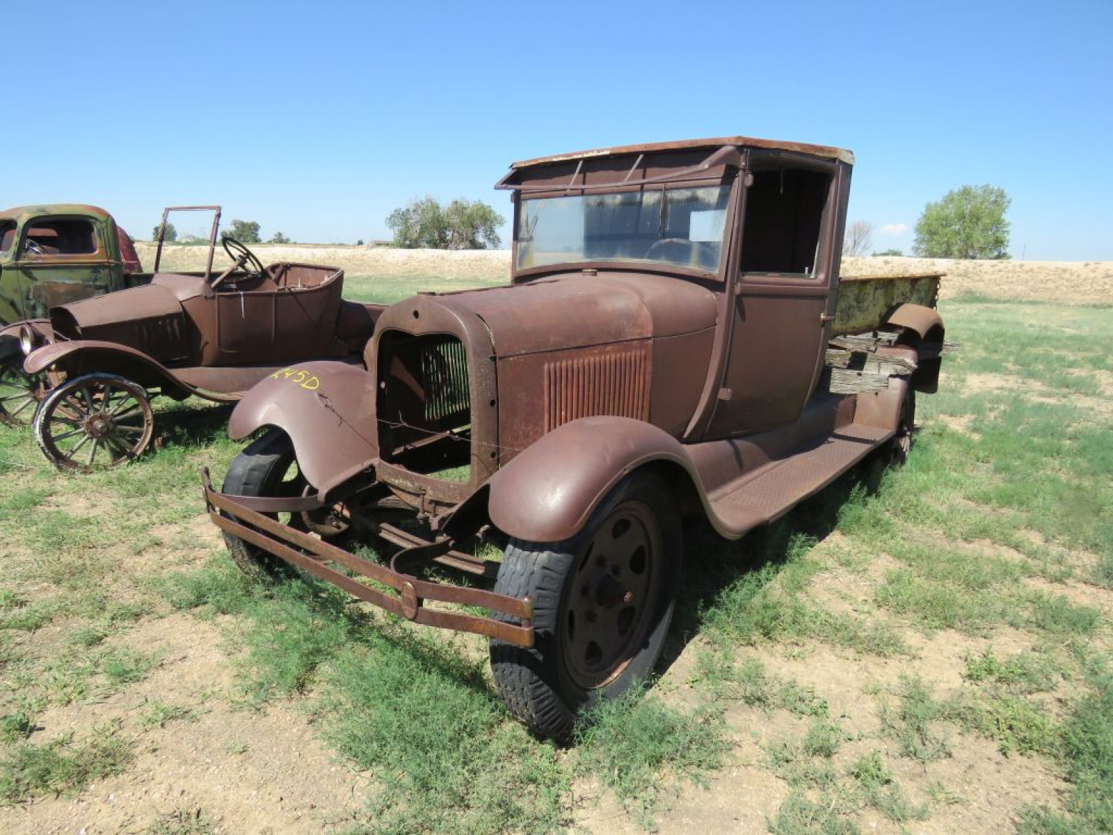 1928 Ford Truck - Image 3
