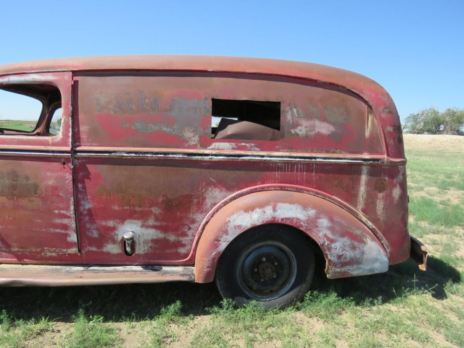 1941 Ford Panel Delivery - Image 6