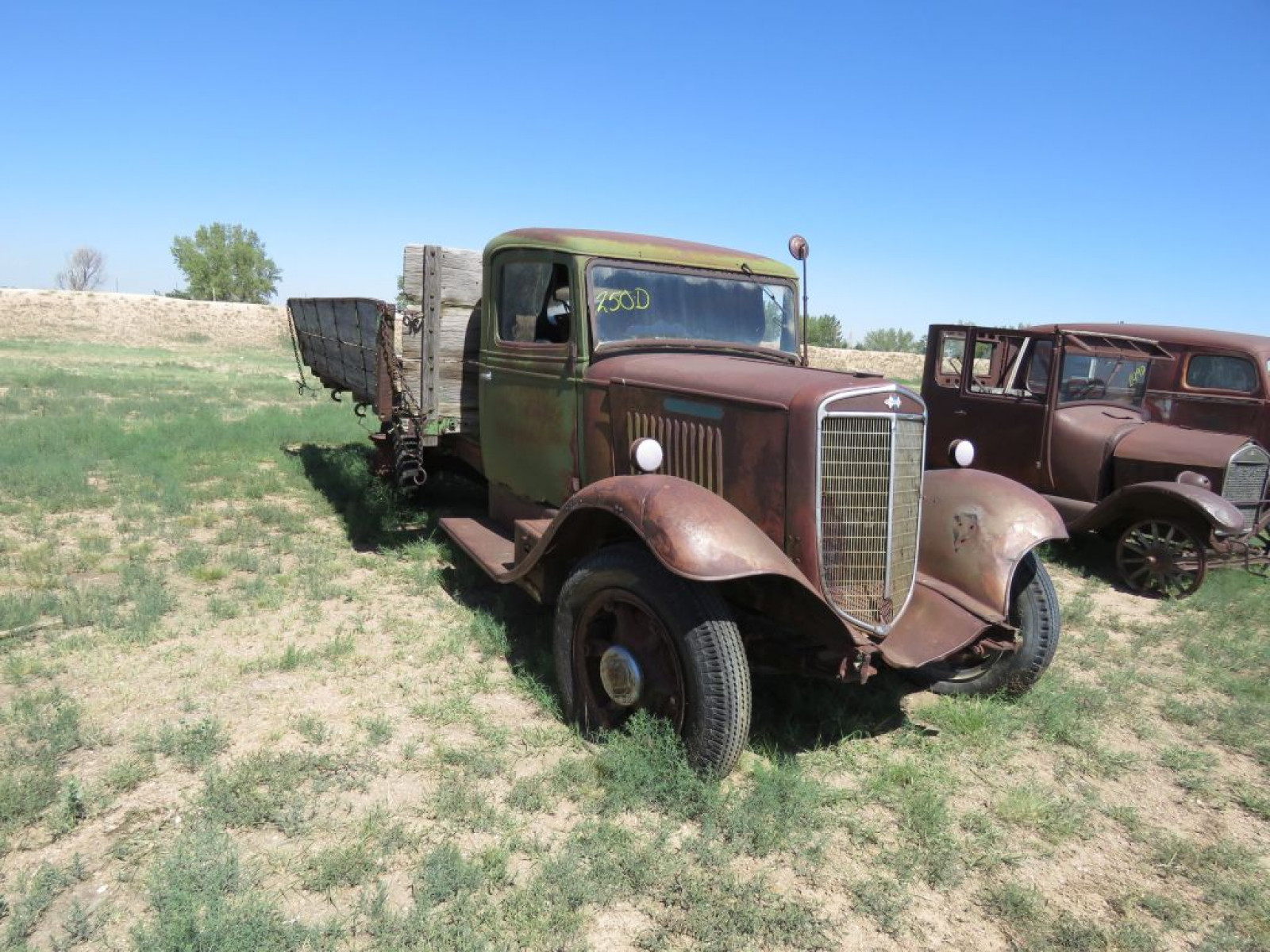 1935 International 1 1/2 ton Truck - Image 1