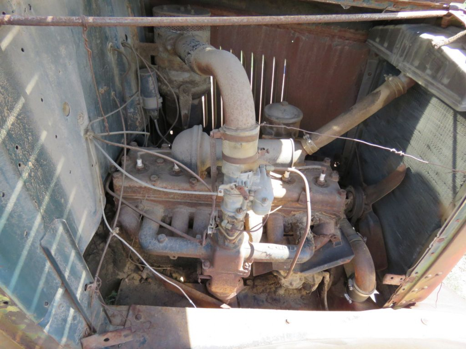 1935 International 1 1/2 ton Truck - Image 10