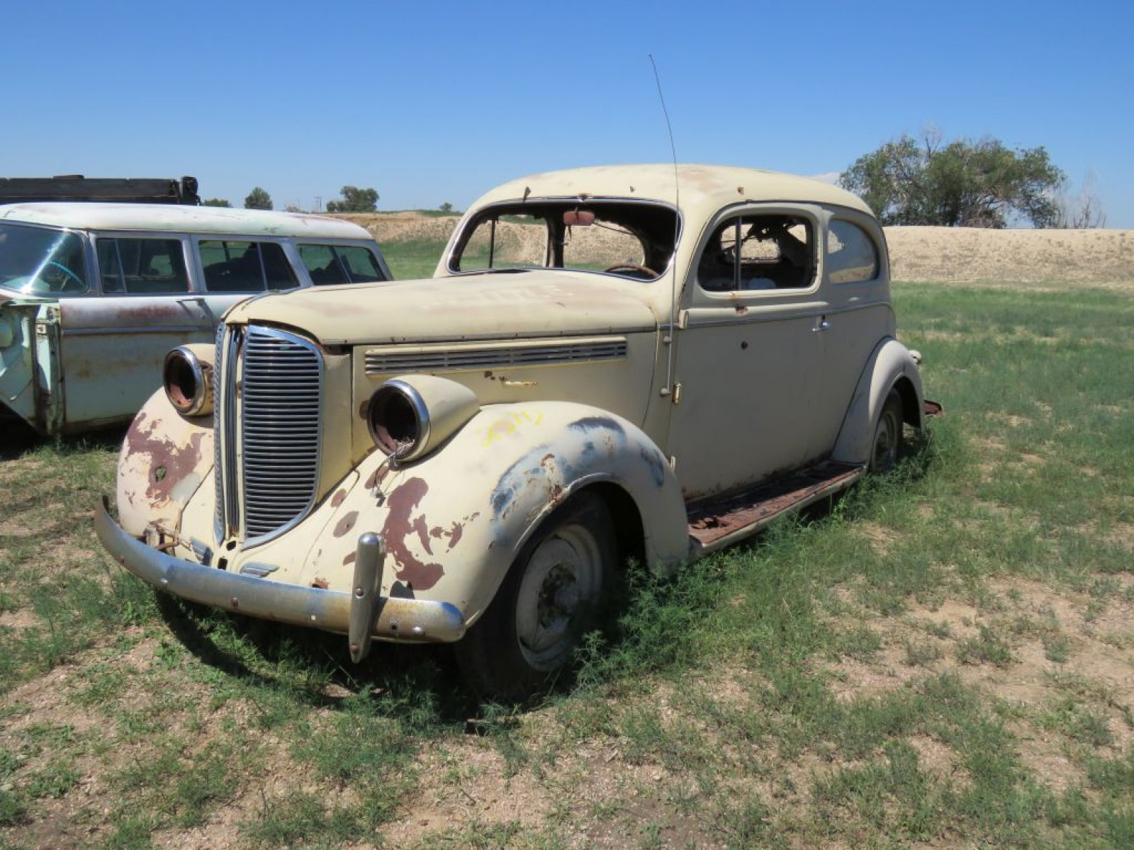 1938 Dodge 2dr Sedan - Image 1