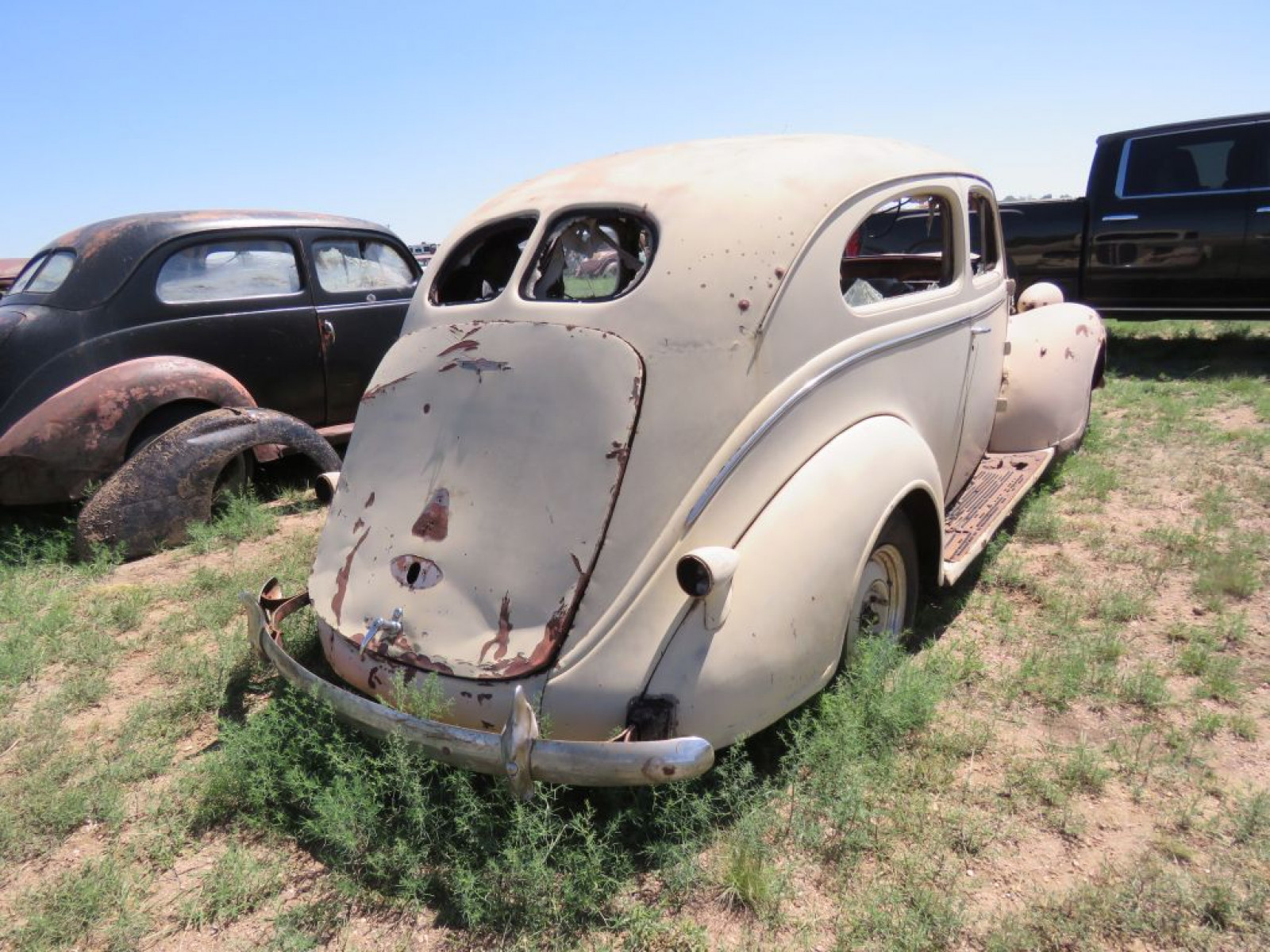 1938 Dodge 2dr Sedan - Image 7