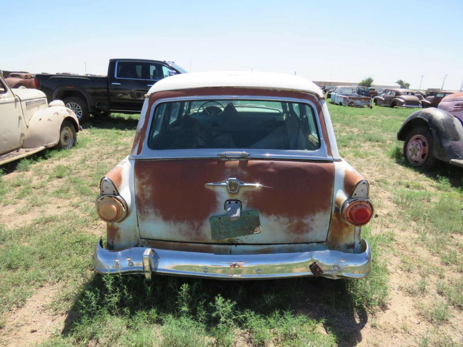 1956 Ford Fairlane 4dr Wagon - Image 7