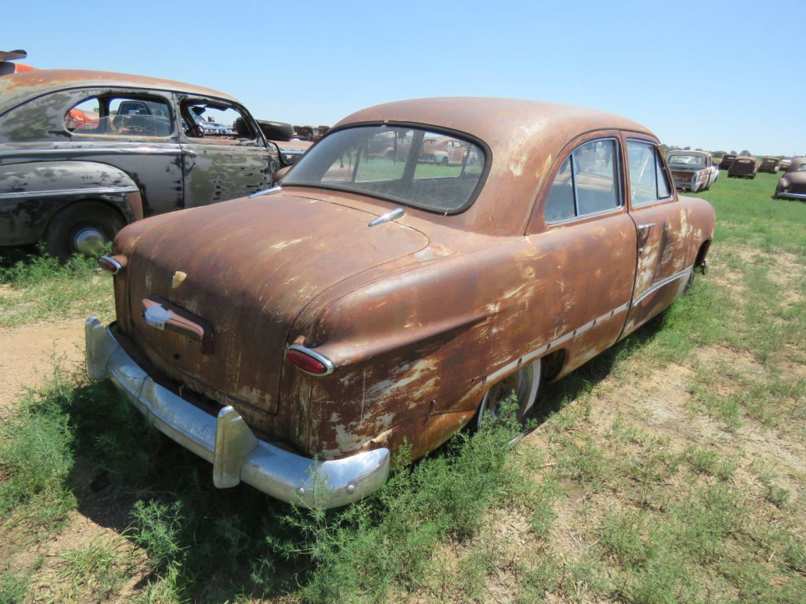 1951 Ford Showbox Tudor Sedan - Image 4
