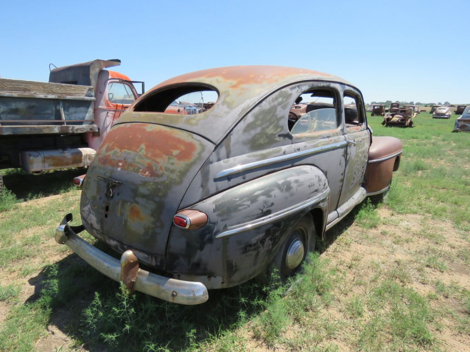 1951 Ford Showbox Tudor Sedan - Image 7