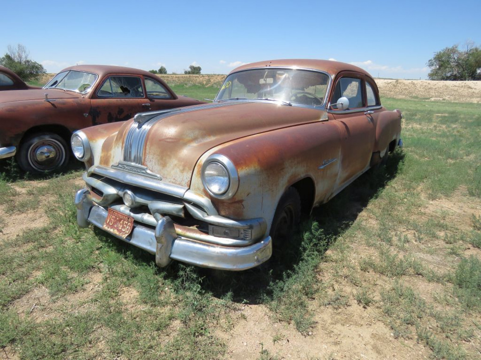 1953 Pontiac Chieftain Deluxe 2dr Sedan - Image 3