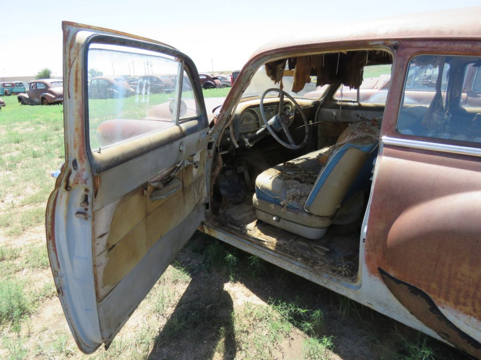 1953 Pontiac Chieftain Deluxe 2dr Sedan - Image 7