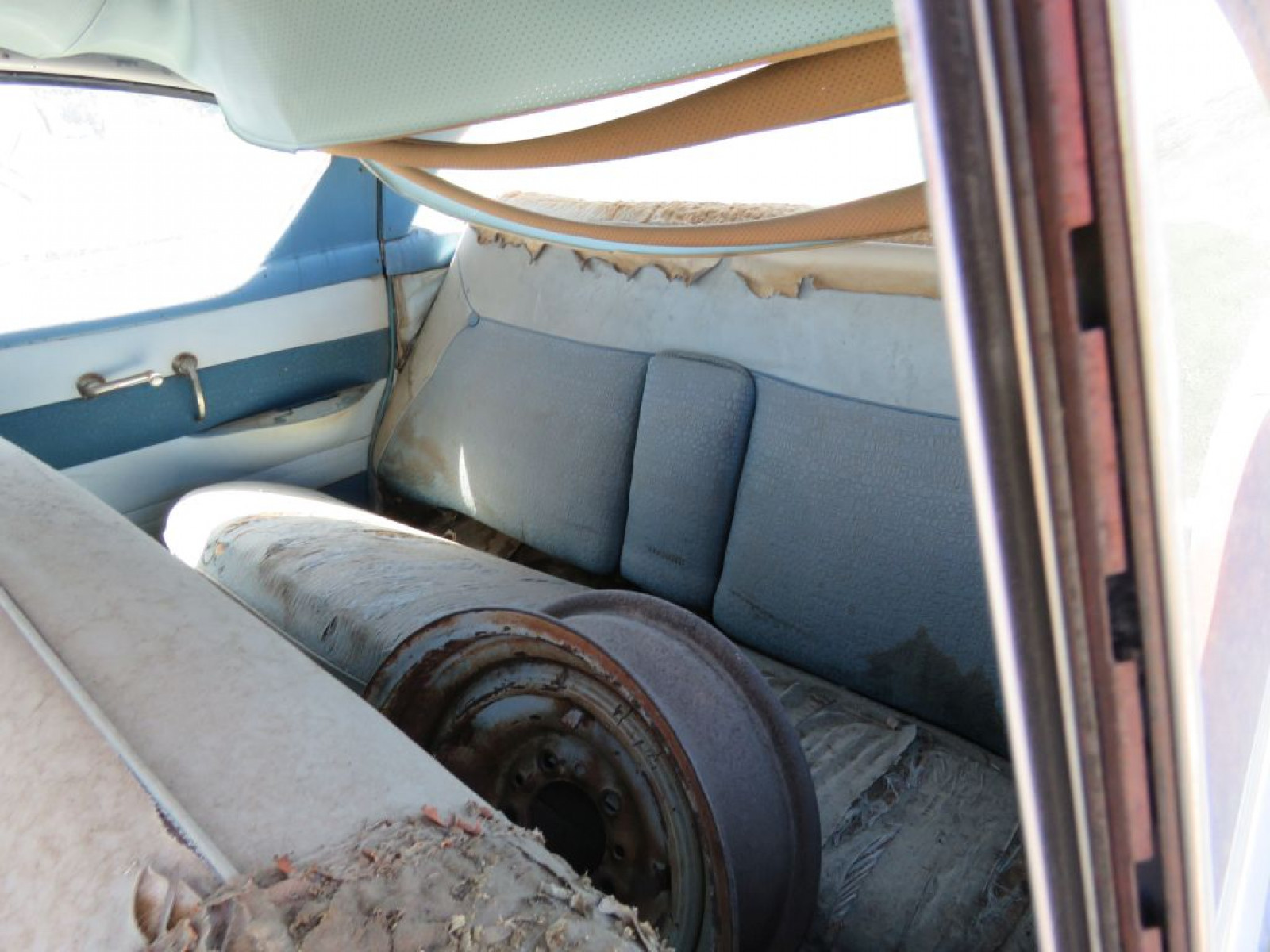 1954 Buick Super 4dr HT - Image 9