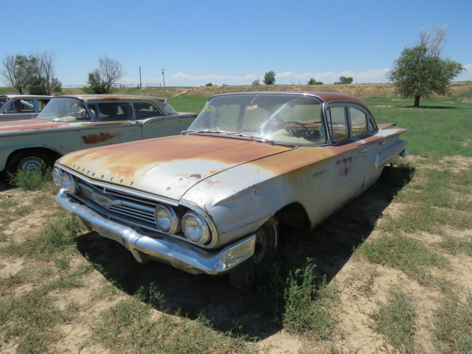 1960 Chevrolet Biscayne 4dr Sedan - Image 3