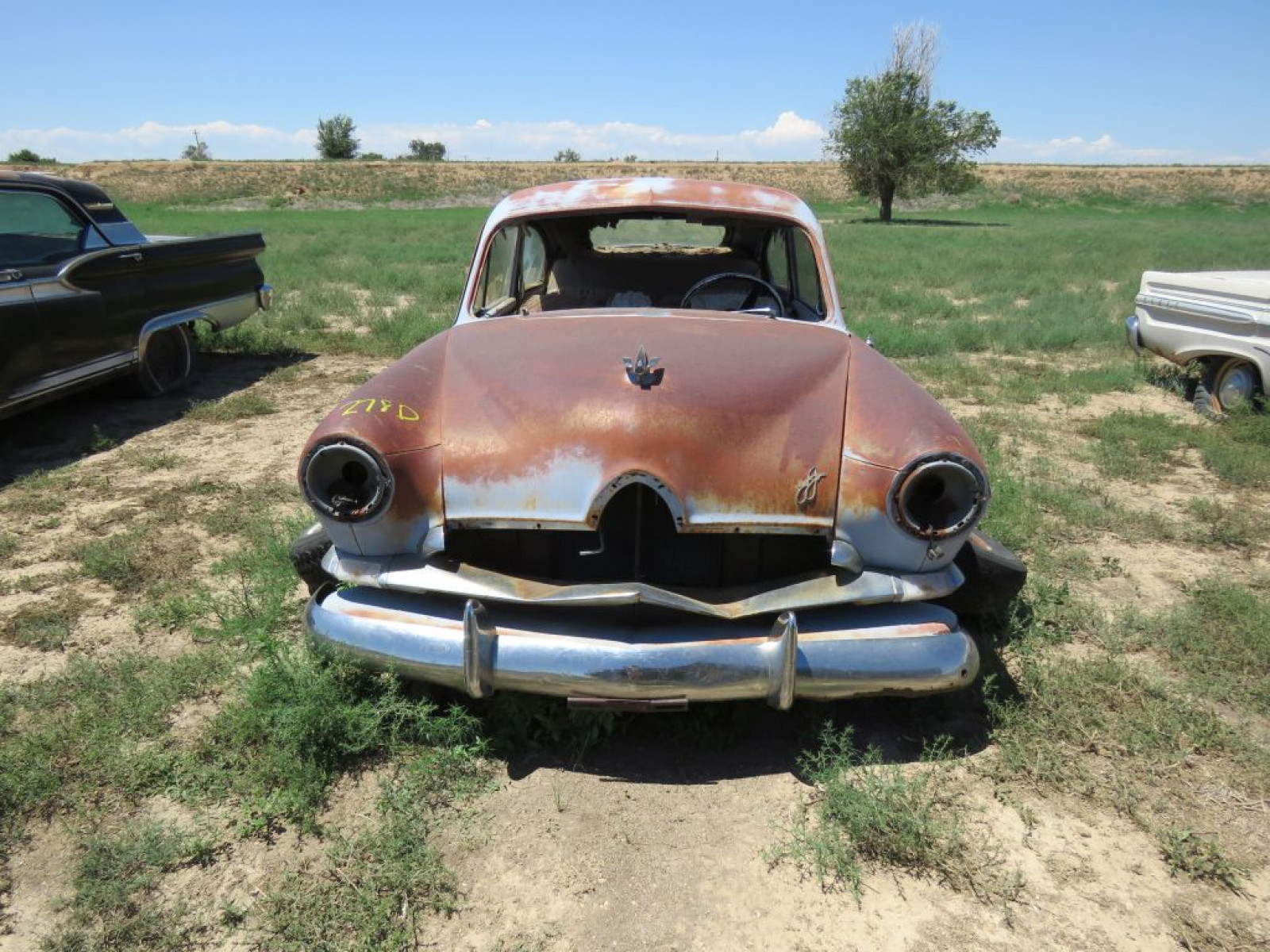 1952 Kaiser-Frazer Henry J Corsa Deluxe Sedan - Image 2