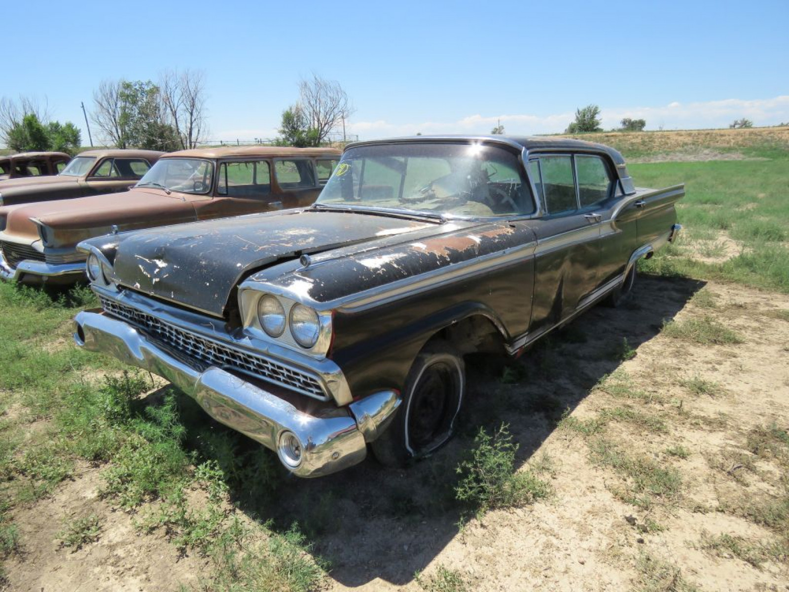 1958 Ford Galaxie 500 4dr HT - Image 3