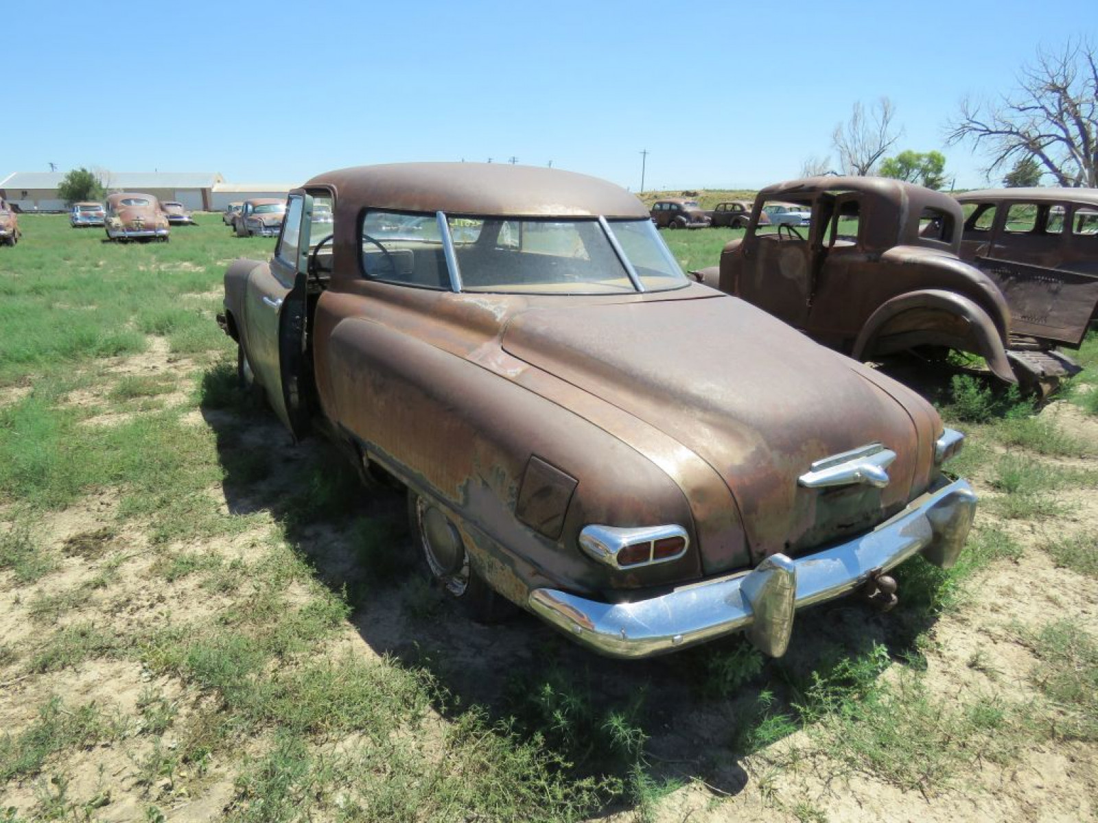1947 Studebaker Starlight Coupe - Image 3