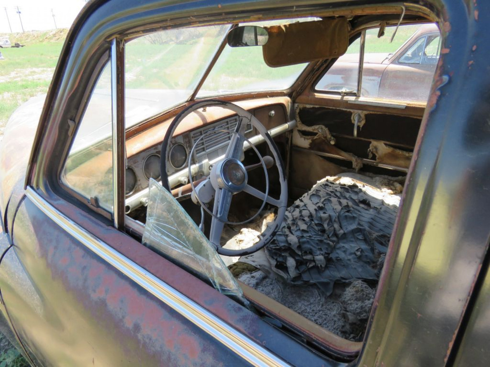 1949 Plymouth Deluxe 4dr Sedan - Image 4