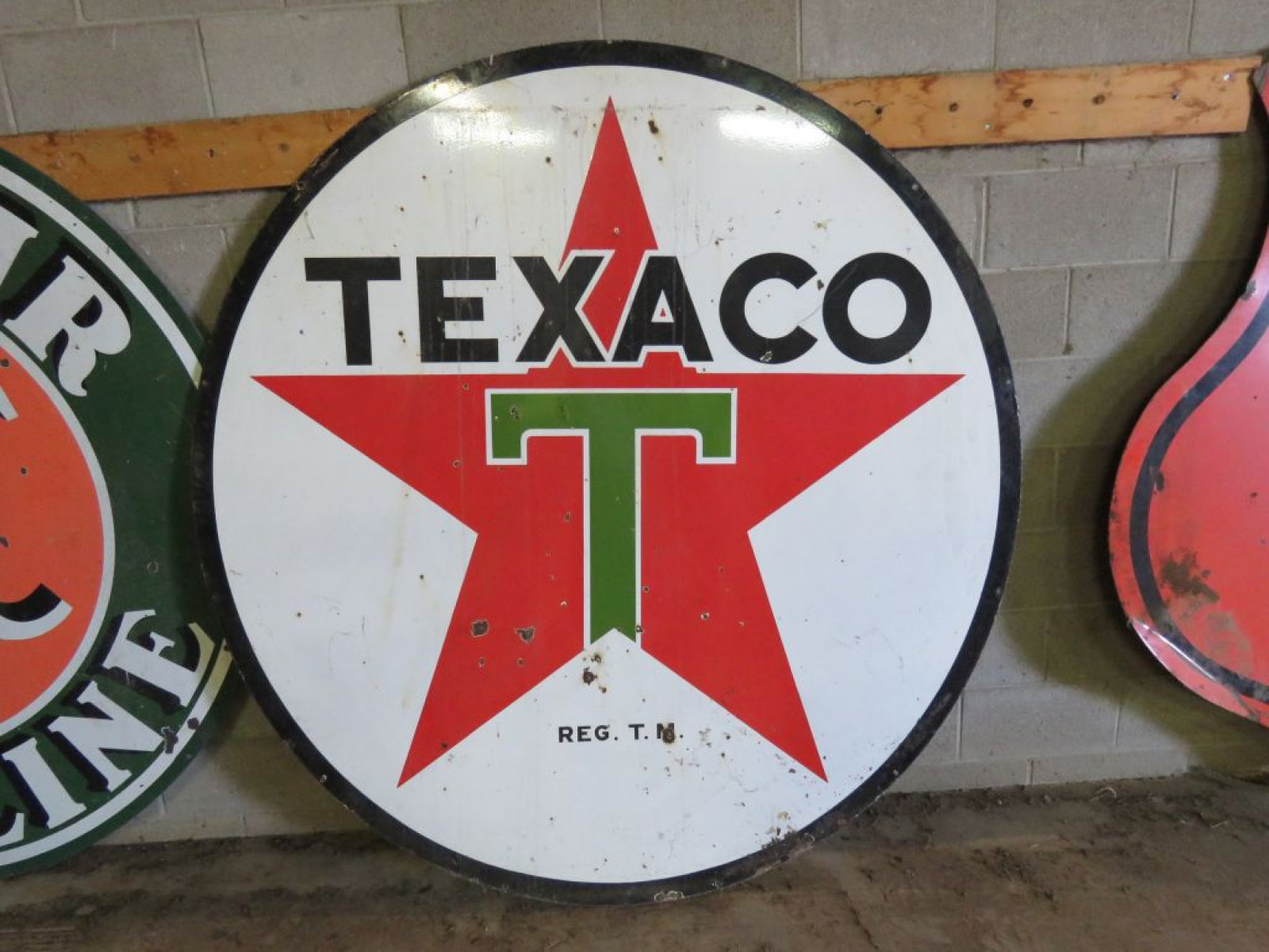 Texaco Double Sided Porcelain Sign - Image 4
