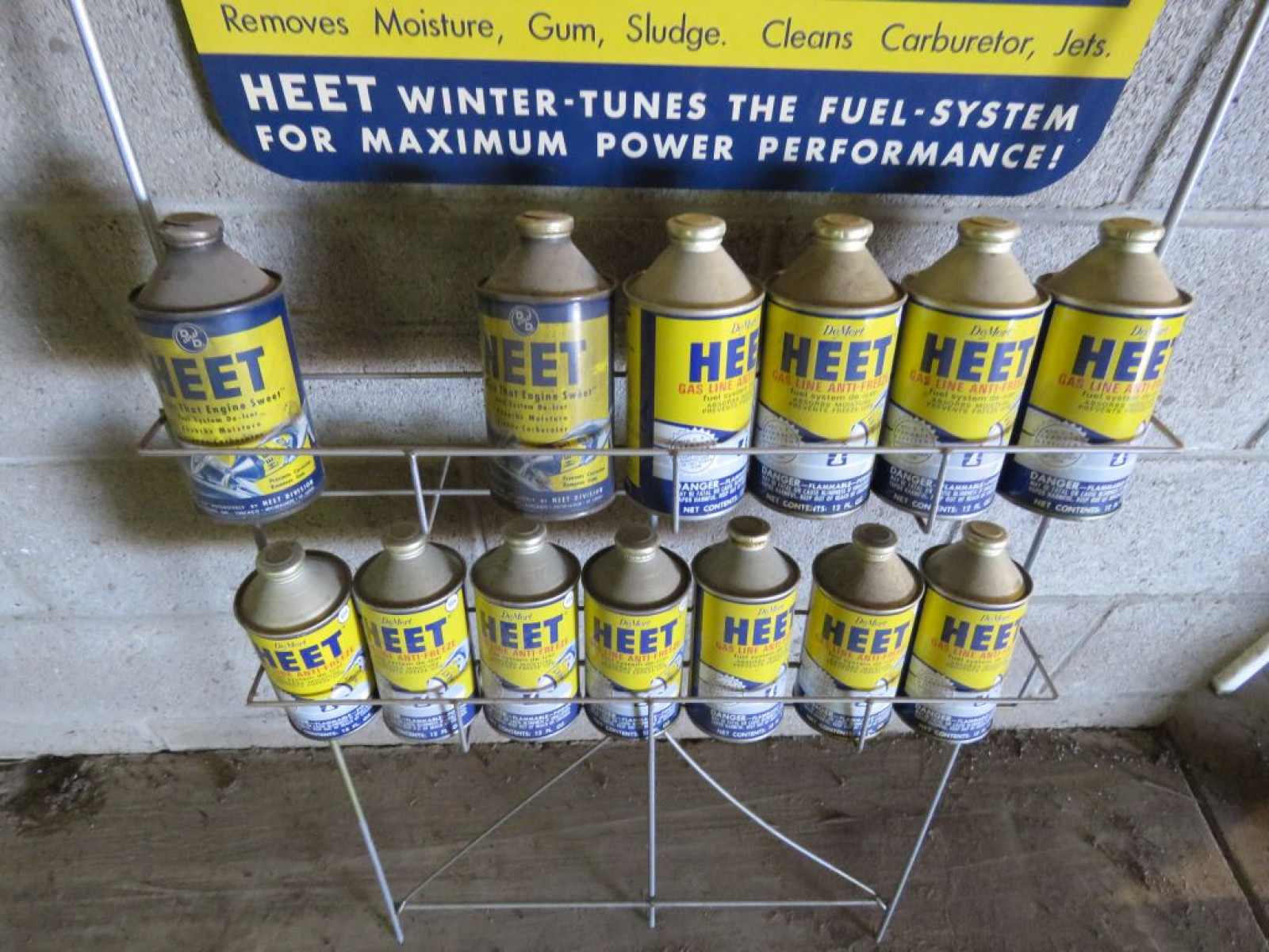 Heet Display and Cans - Image 2