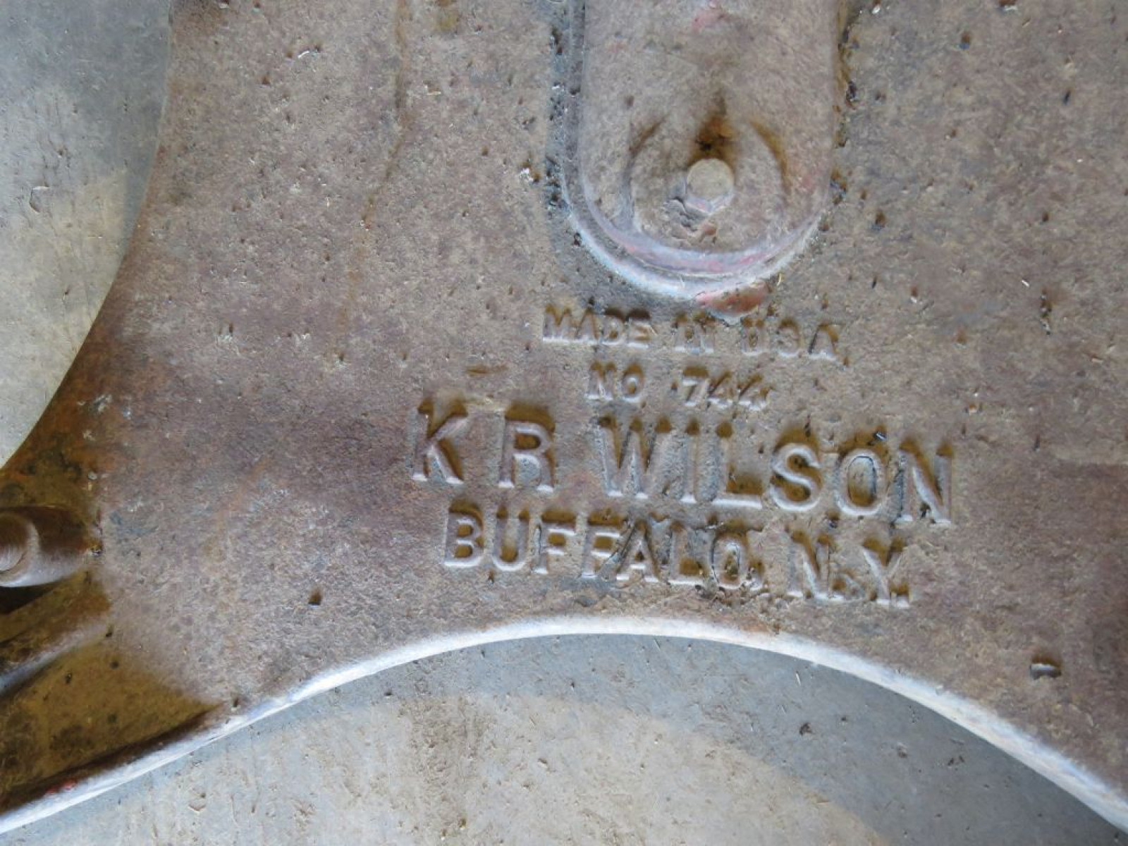 K.R. Wilson Service Stand - Image 2