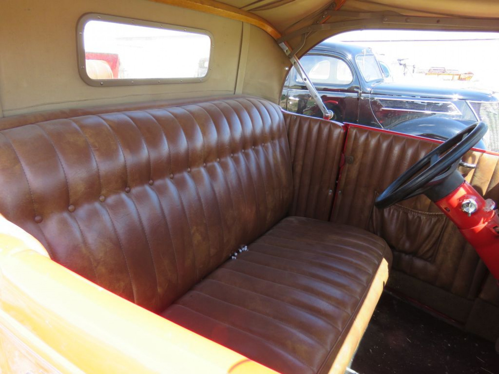 1932 Ford Roadster Custom - Image 16