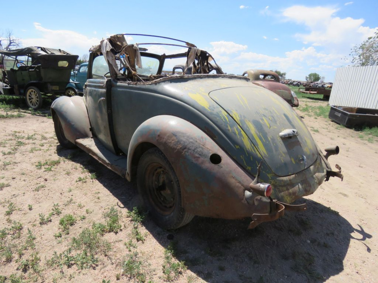 1937 Ford Club Cabriolet - Image 6