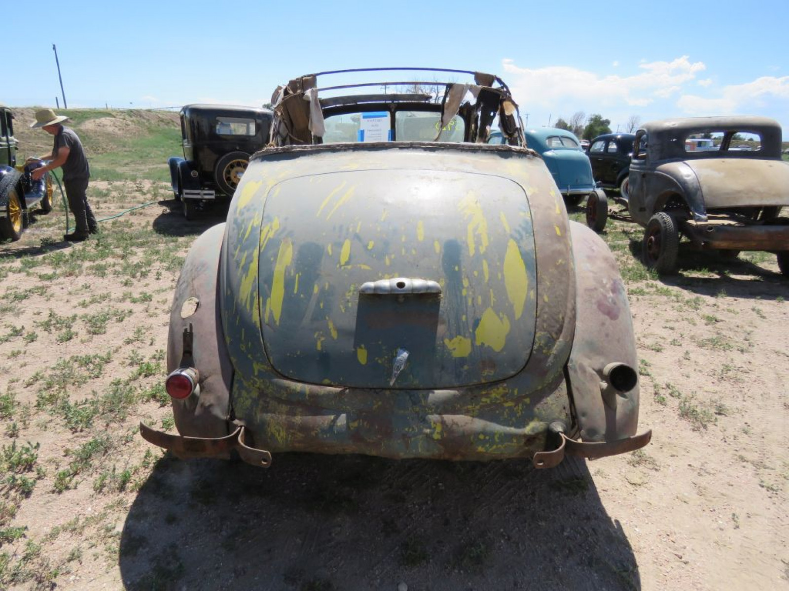 1937 Ford Club Cabriolet - Image 7