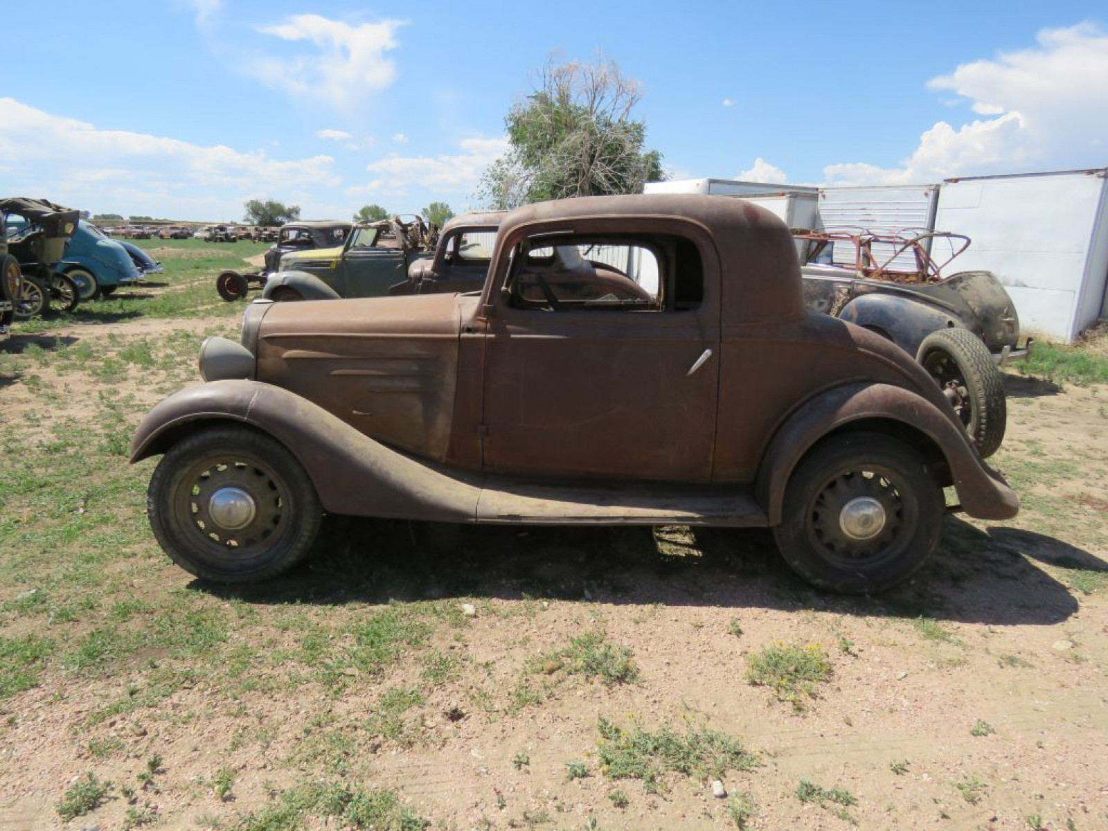 1935 Chevrolet Standard 3 window Coupe - Image 6