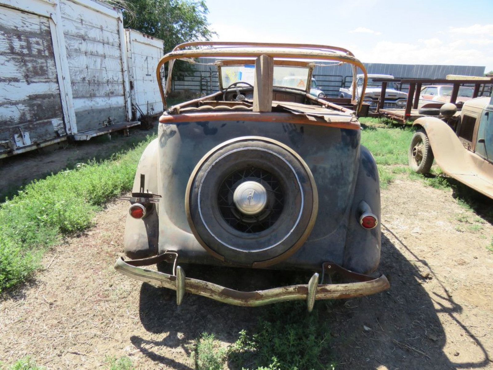 1935 Ford 4dr Phaeton - Image 11