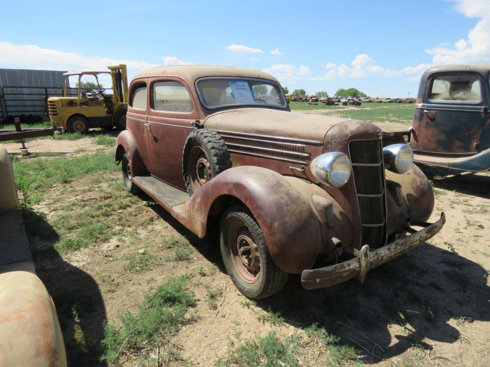 1935 Dodge Tudor Sedan - Image 1