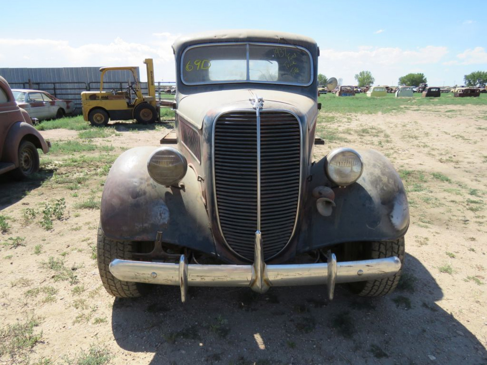 1937 Ford BB Flatbed Truck - Image 2