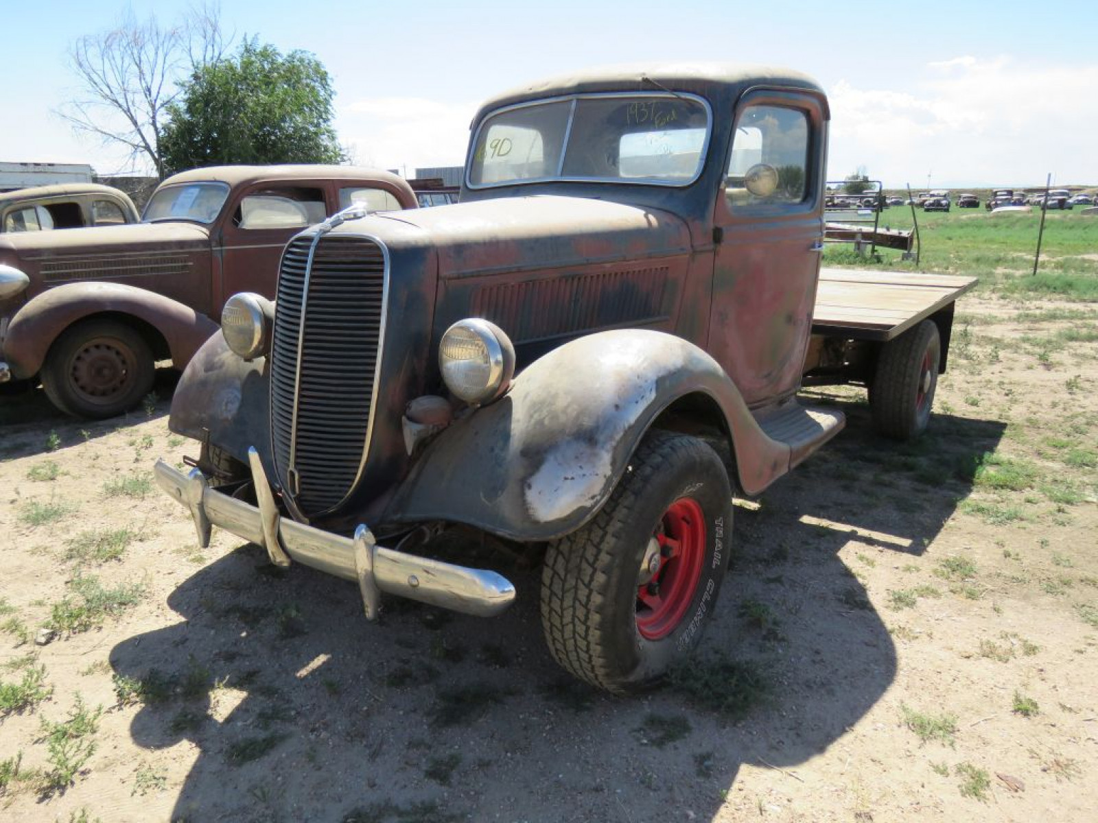 1937 Ford BB Flatbed Truck - Image 3