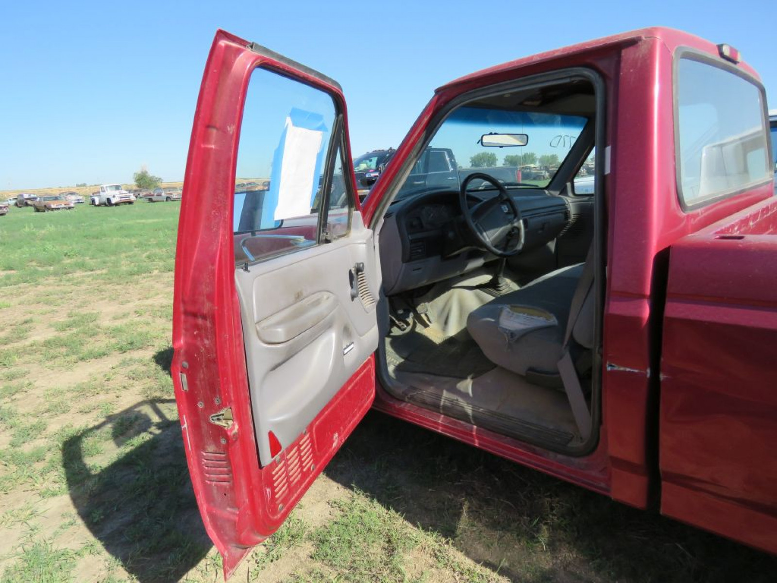 1995 Ford F150 XlT Pickup - Image 4