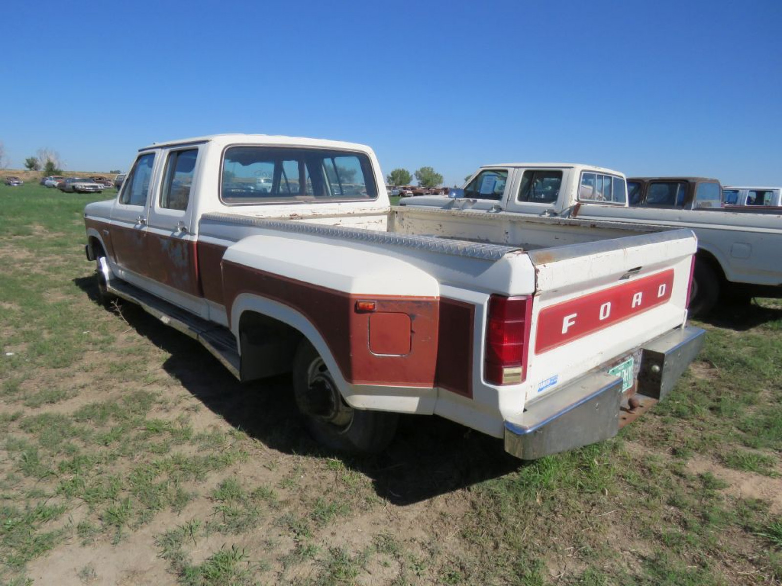 1985 Ford F350 Dually Crew Cab Pickup - Image 4
