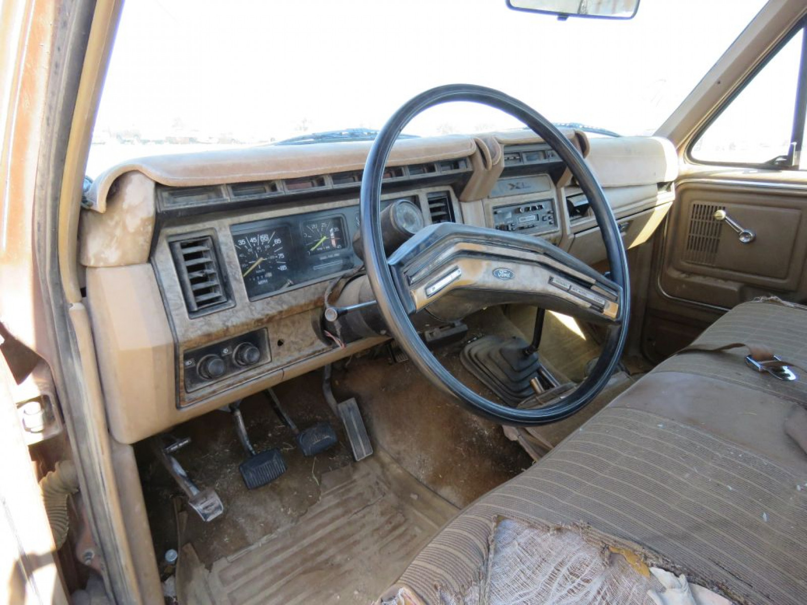 1986 Ford F350 Dually Pickup - Image 6
