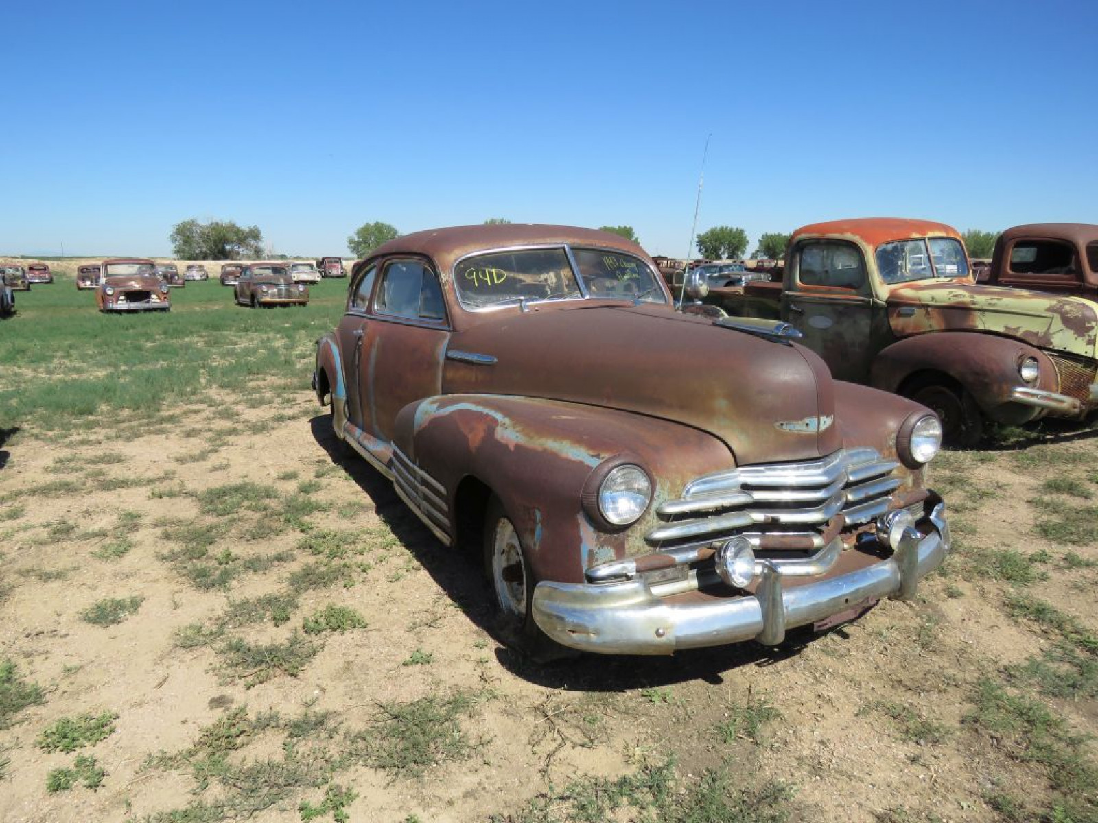 1947 Chevrolet Fleetline 2dr Sedan - Image 1