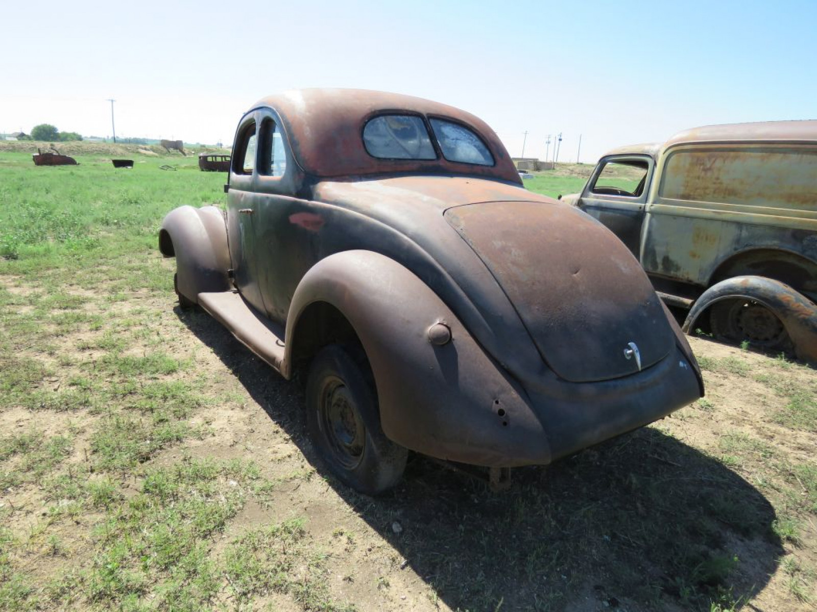 1937 Ford Coupe - Image 6