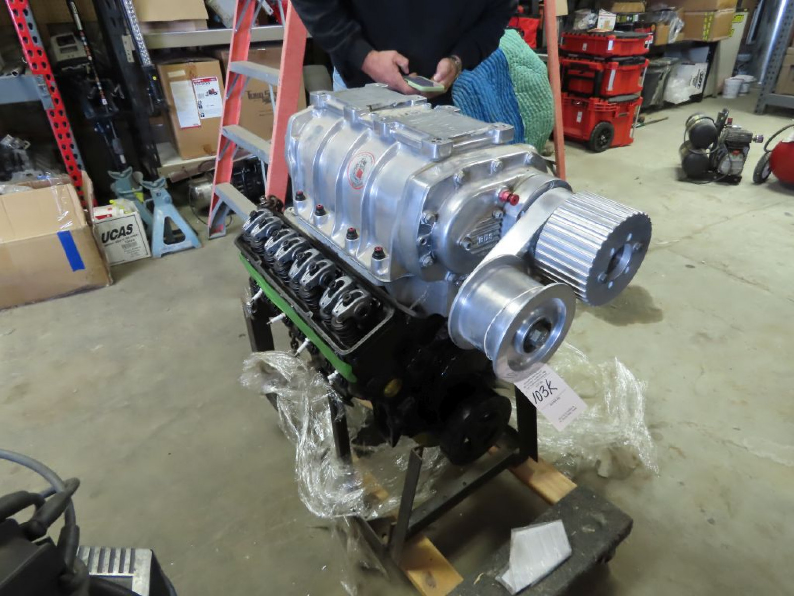Modified Chevrolet 350 HP Motor - Image 3