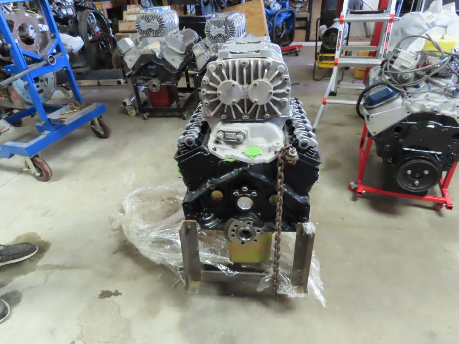 Modified Chevrolet 350 HP Motor - Image 6