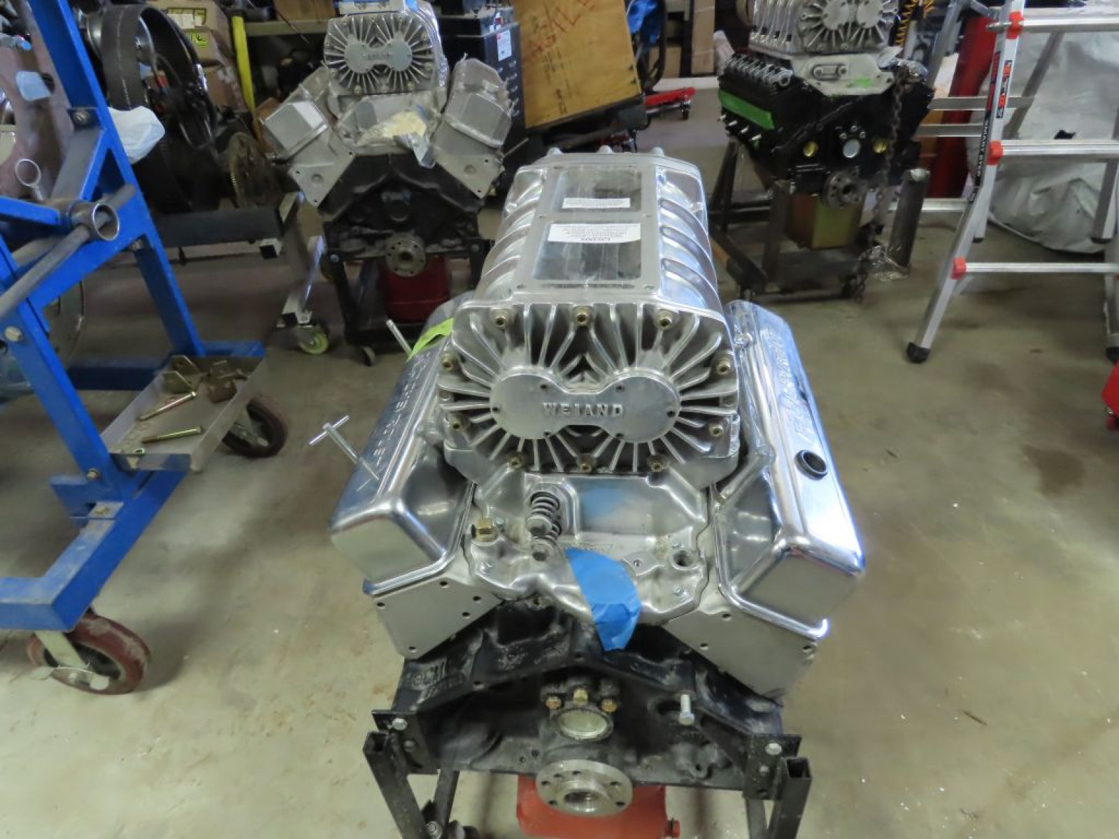 Modified Chevrolet 350 HP Motor - Image 10