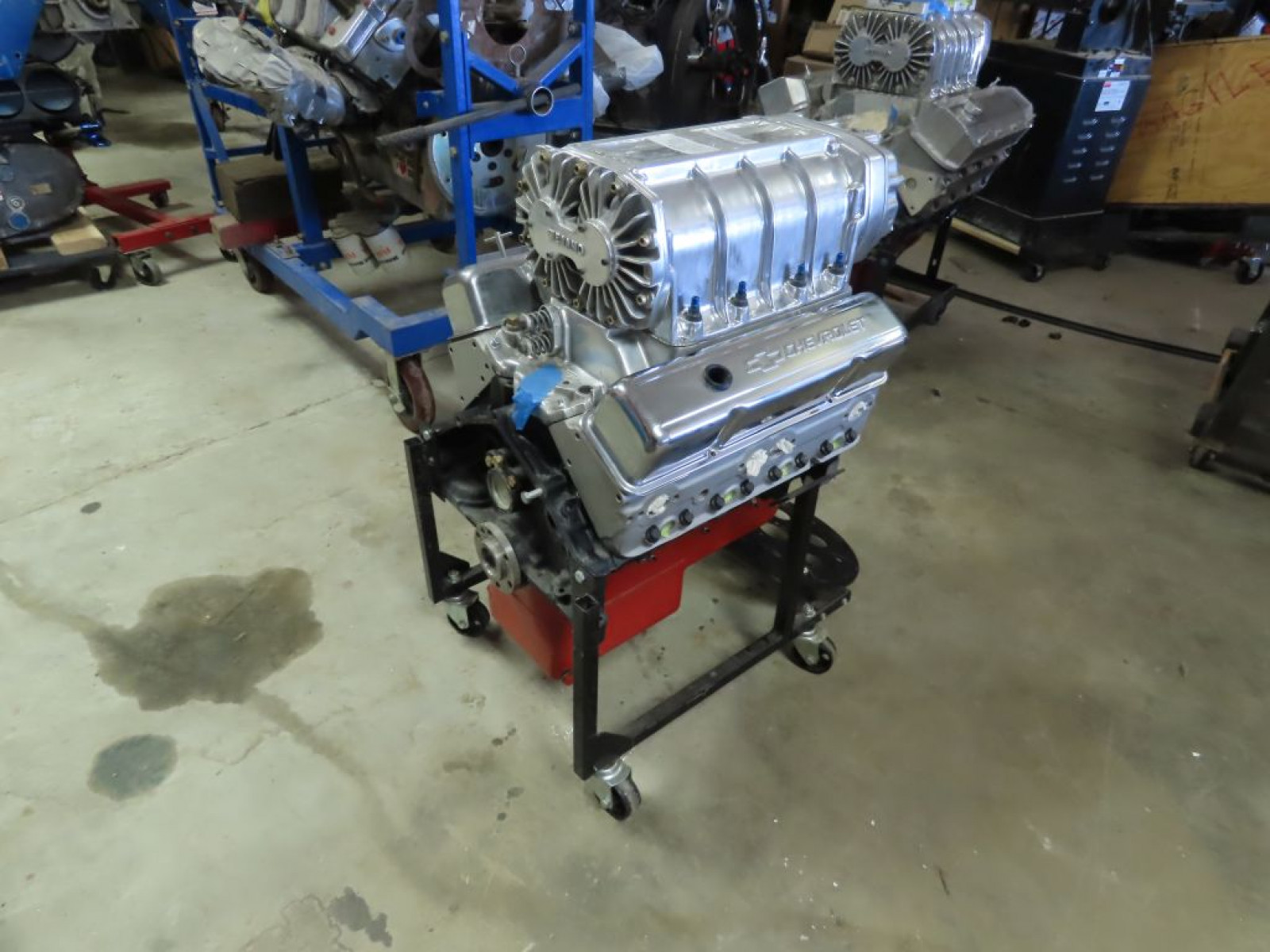 Modified Chevrolet 350 HP Motor - Image 11