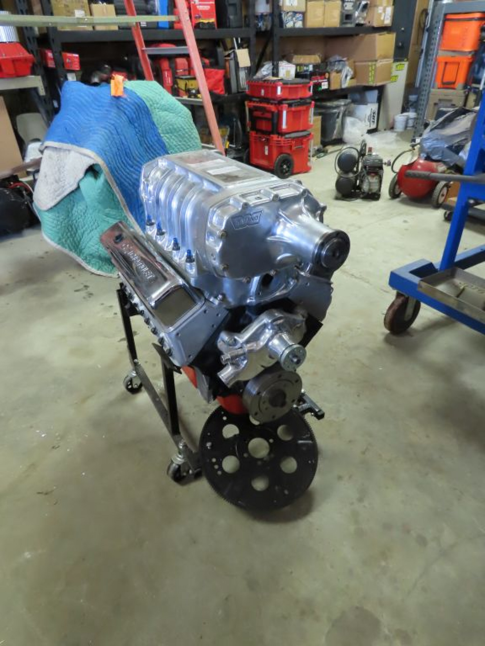 Modified Chevrolet 350 HP Motor - Image 17