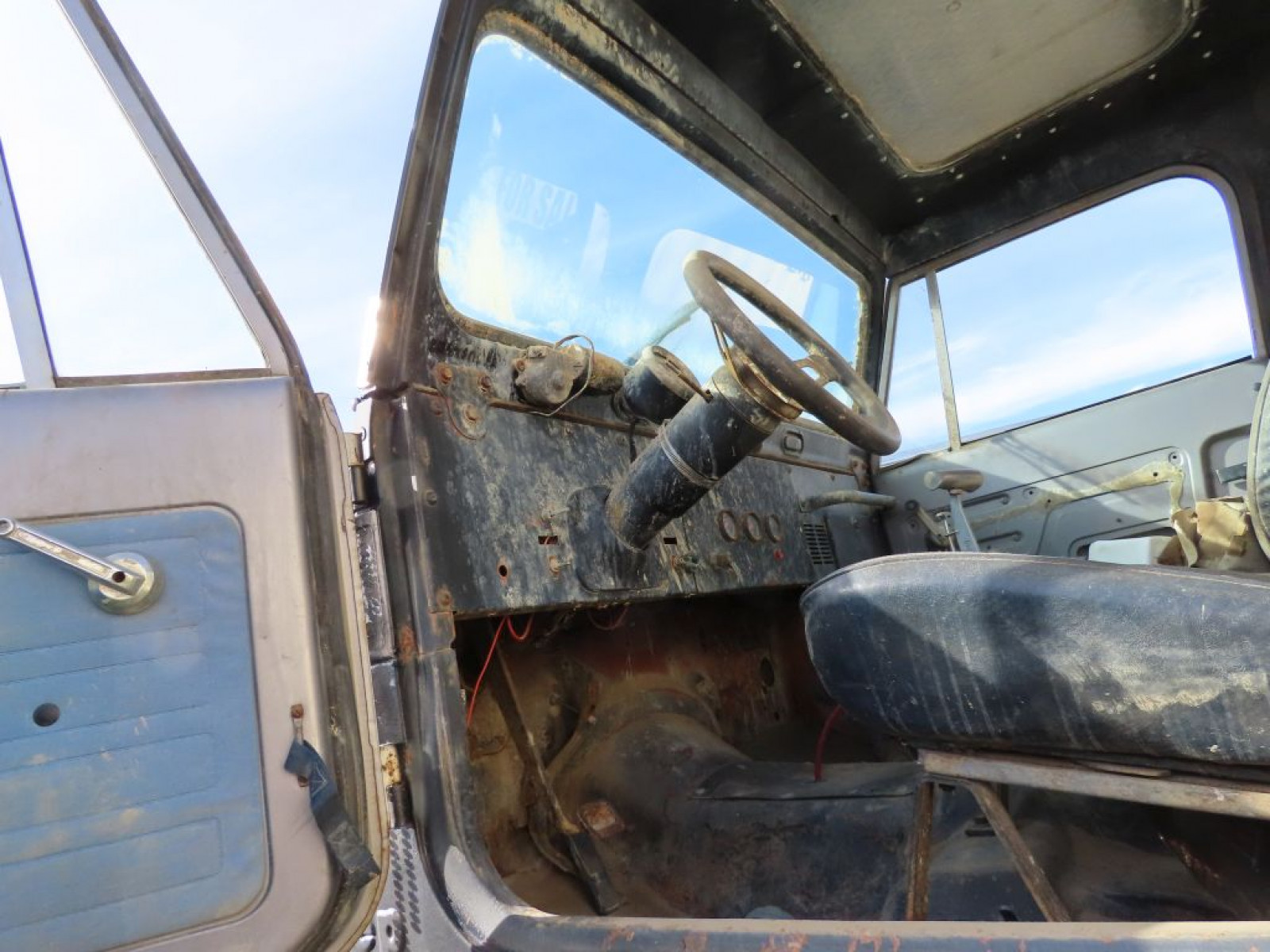 Jeep Monster Truck Project - Image 14