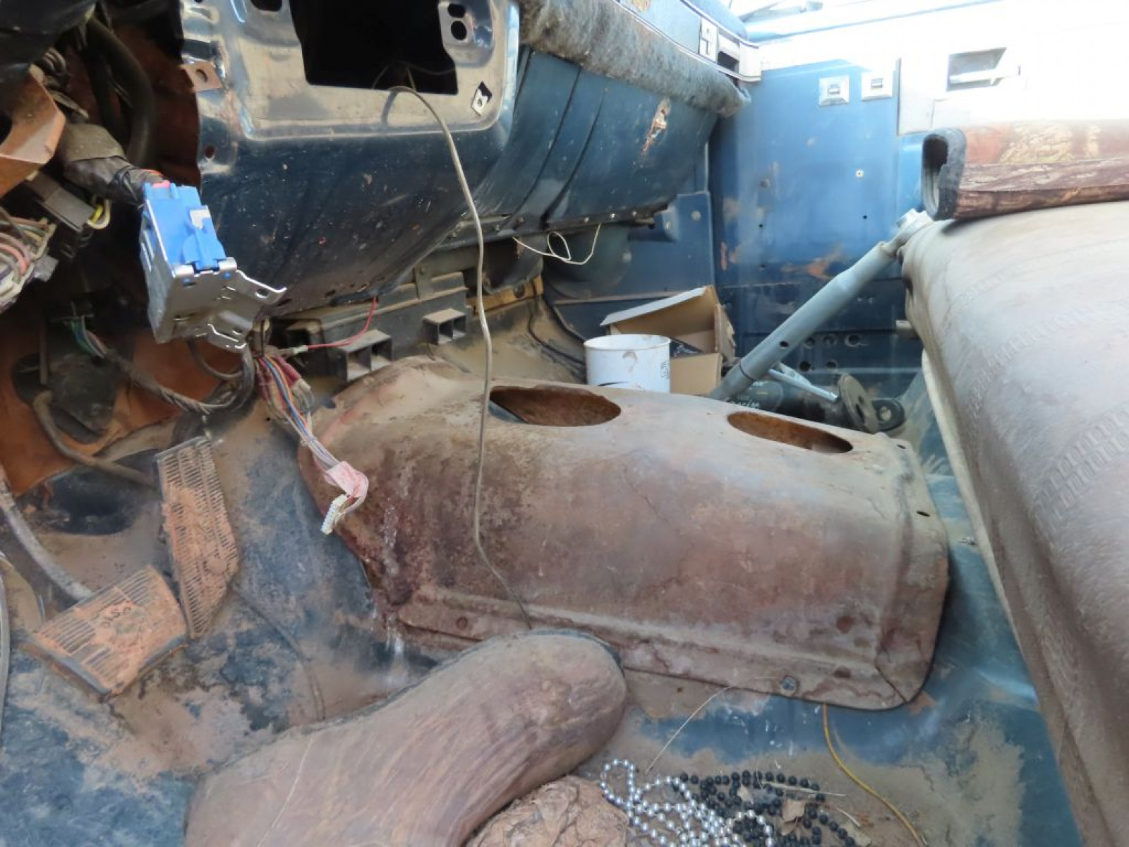 Chevrolet Suburban Monster Truck Project - Image 11