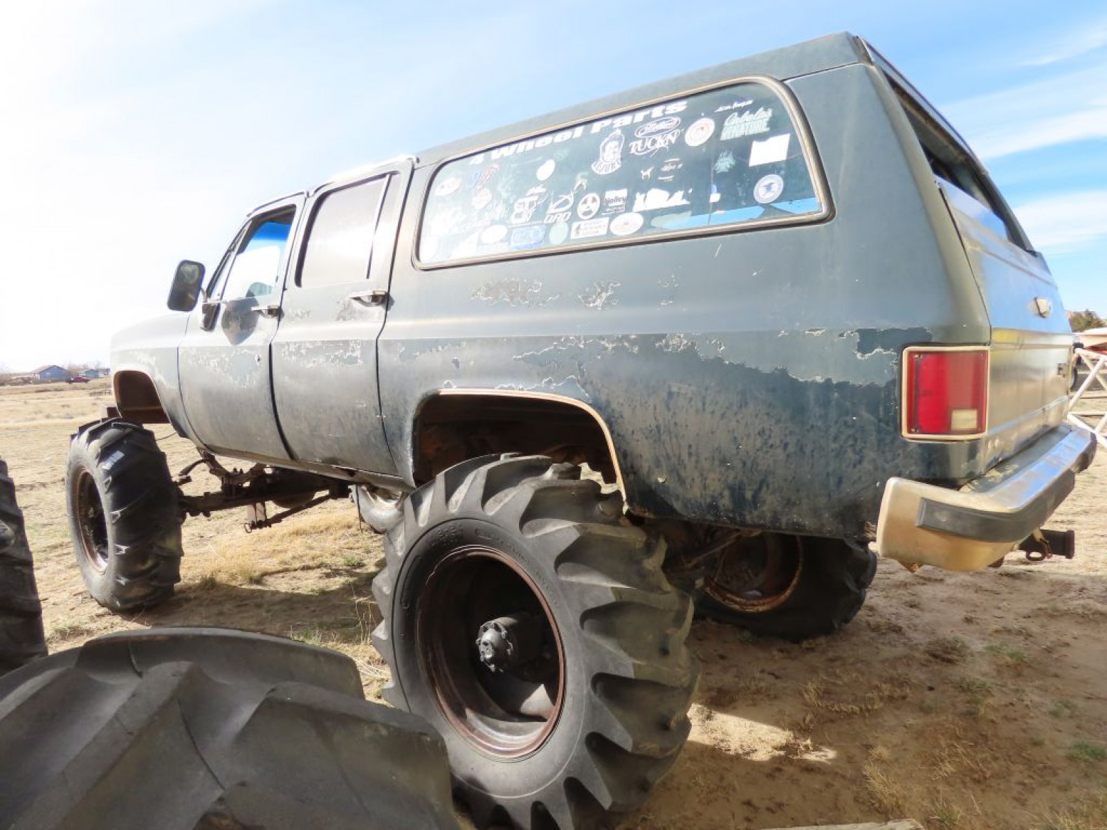 Chevrolet Suburban Monster Truck Project - Image 9
