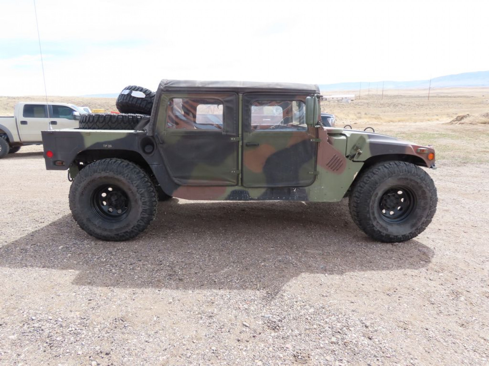 2004 AM General HumVee - Image 10