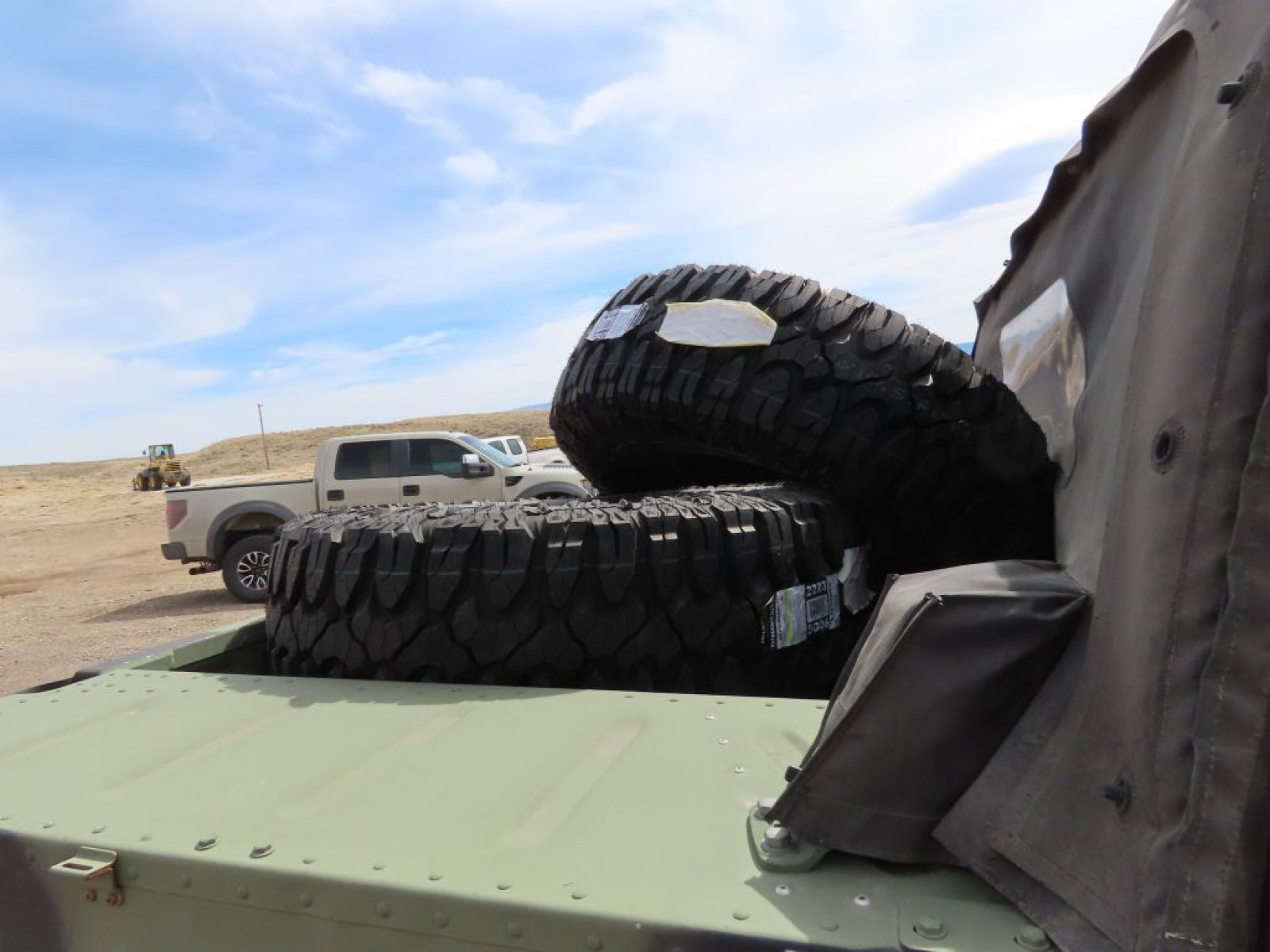 2004 AM General HumVee - Image 12