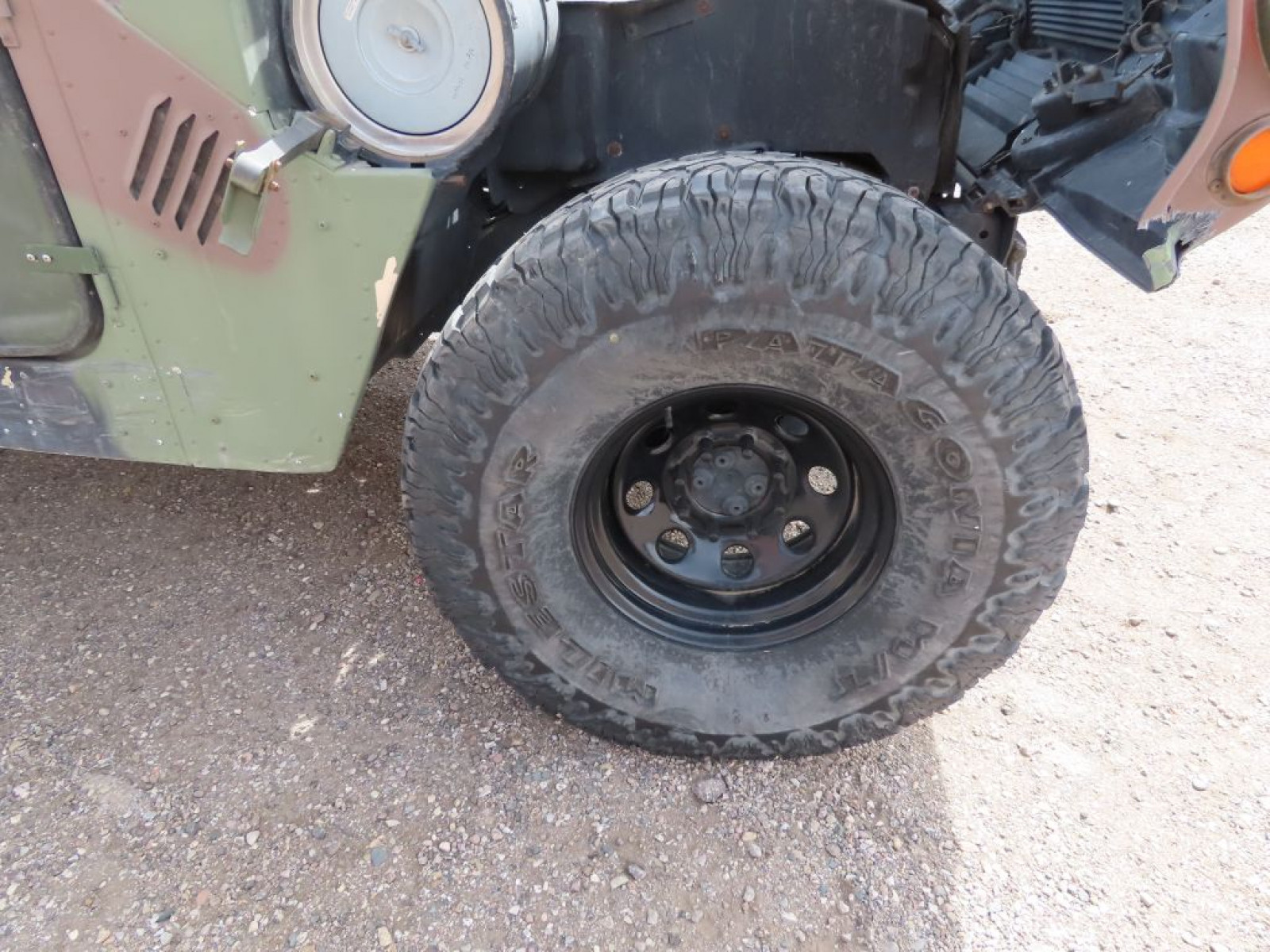2004 AM General HumVee - Image 2