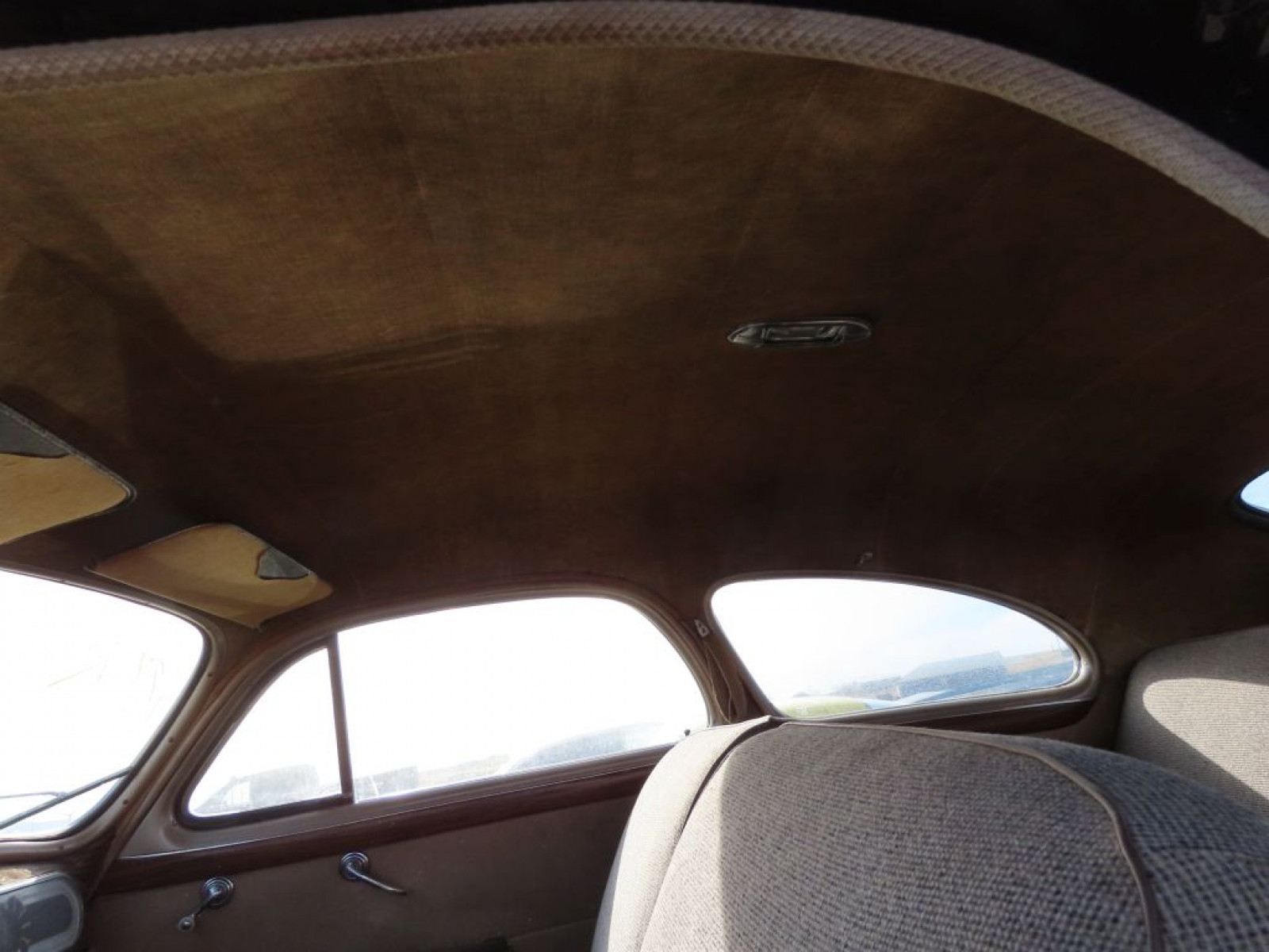 1946 Oldsmobile Coupe - Image 14