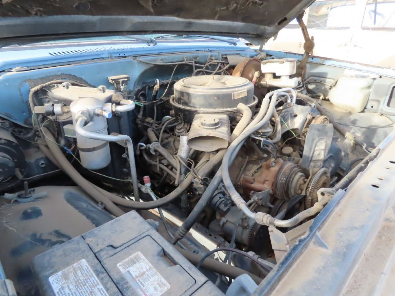 1986 Chevrolet Silverado 1/2 ton Short box Pickup - Image 21
